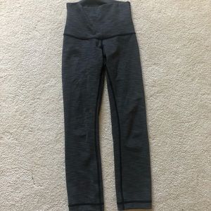 Lululemon Gray cropped leggings RESERVED